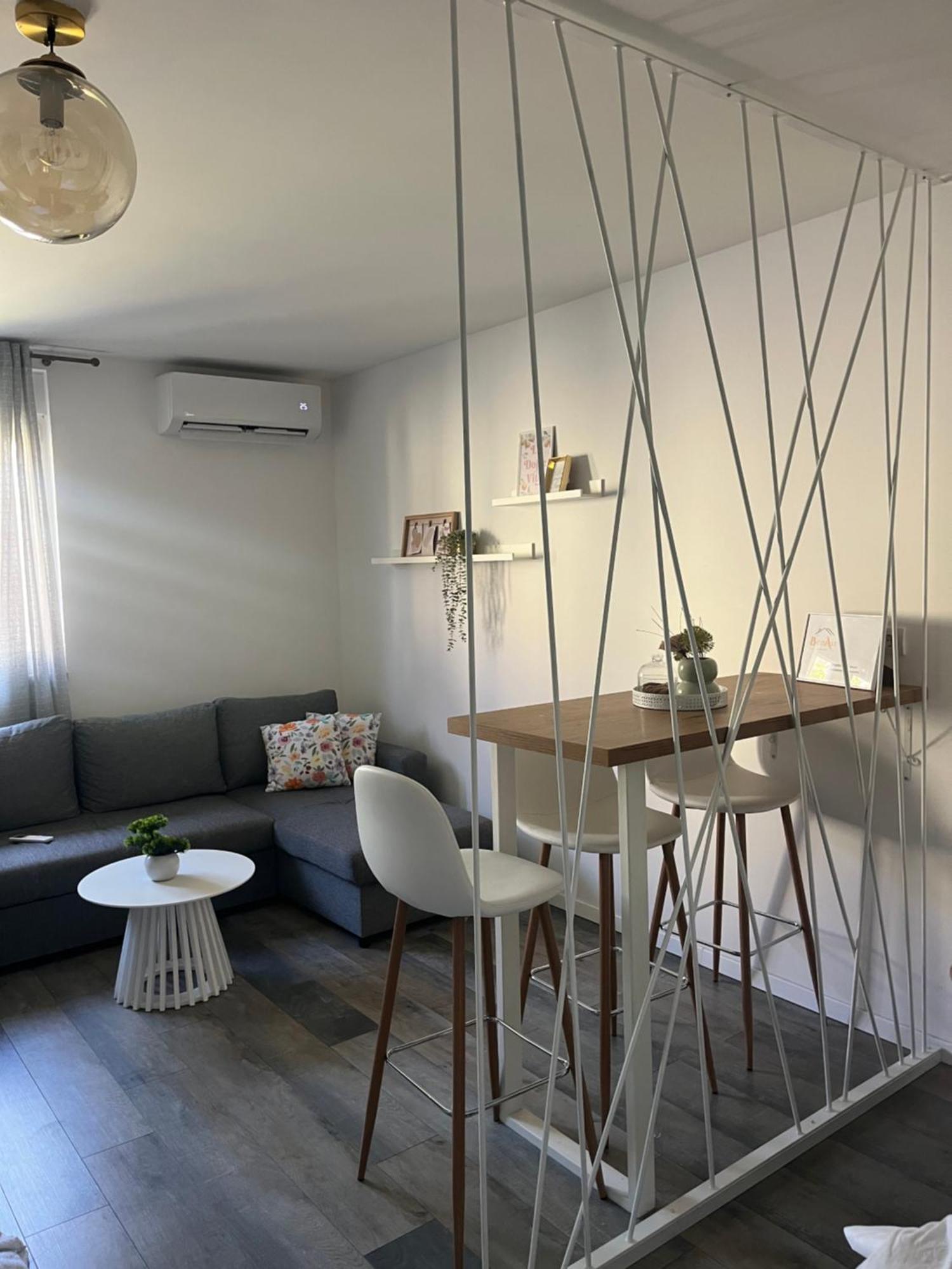 Beoair Apartments Surčin Kültér fotó