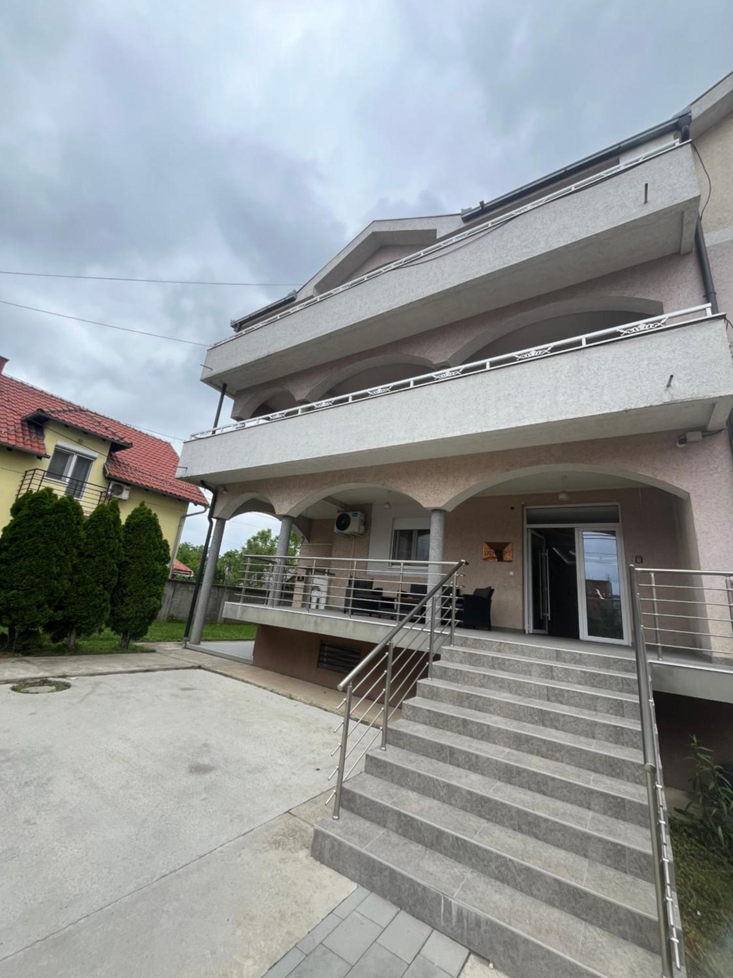 Beoair Apartments Surčin Kültér fotó